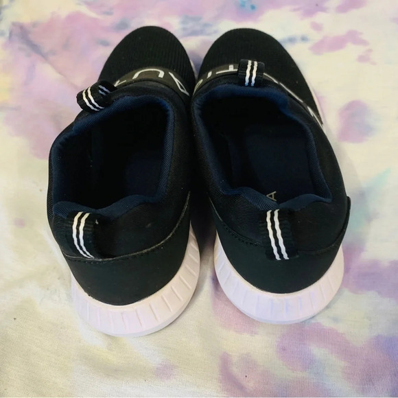 Youth jacket and youth shoe bundle - Picture 5 of 11